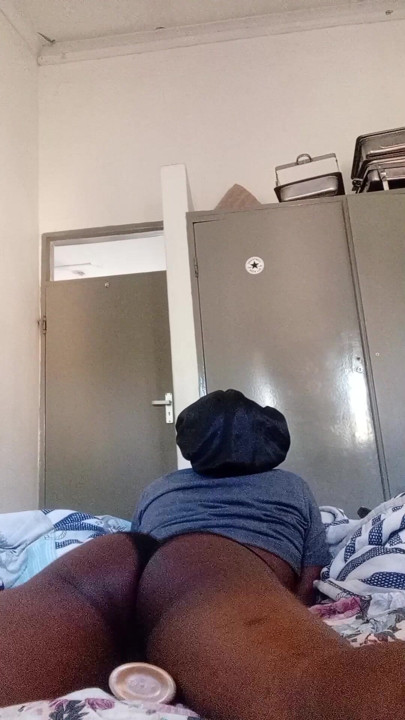 Rubbing my Beans end up with more orgasm | Clip 1