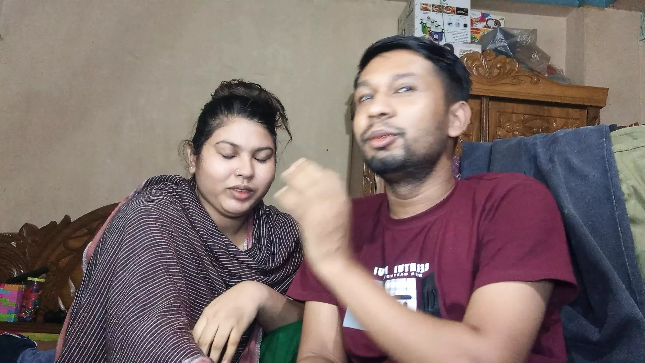 Video rekaman seks pasutri india dan pasangan baru menikah di kamar hotel
