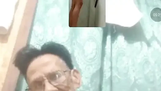 kami melakukan segalanya agar kami merasa senang dan bahagia