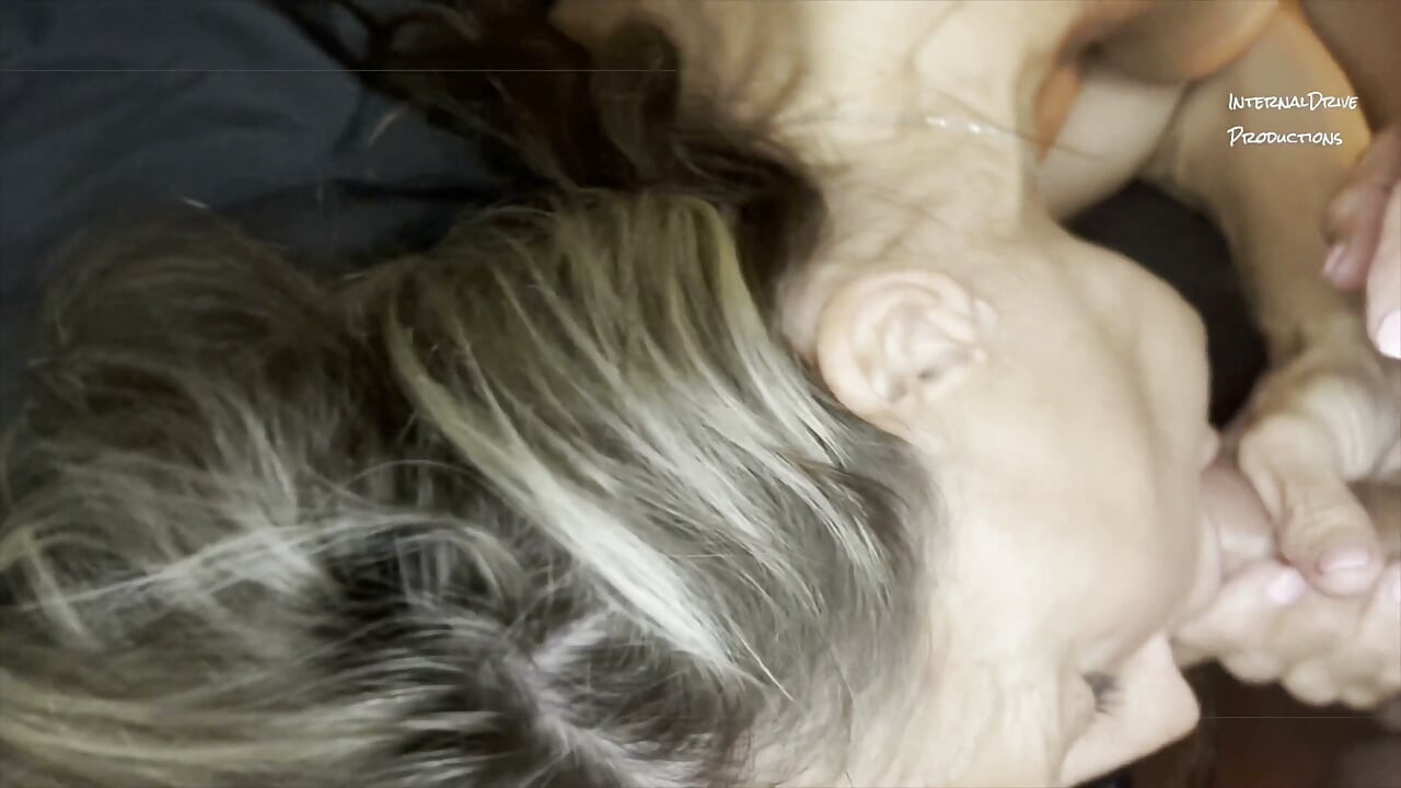 MILF eats my ass and cum covered blueberries