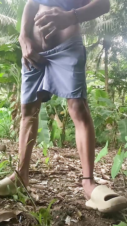 Outdoor Island Boy - Filipino Twink Quick Solo