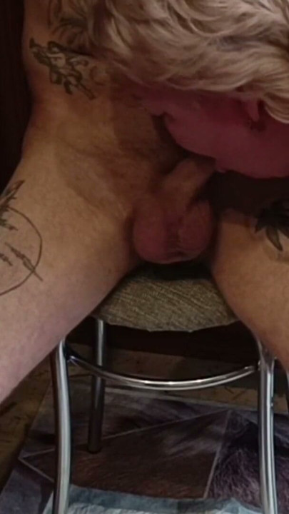 Mother-in-law jerks off sucks and looks at the cumshot | Clip 1
