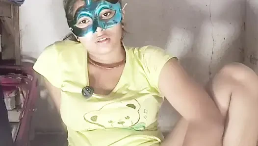 Beutiful girl finger pussy masturbation hindi audio
