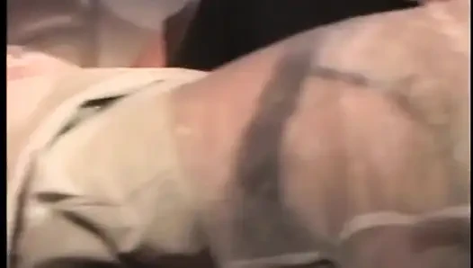 Kontol besar dan dildo lesbian didobel penetrasi di threesome pantat (film asli lengkap.)