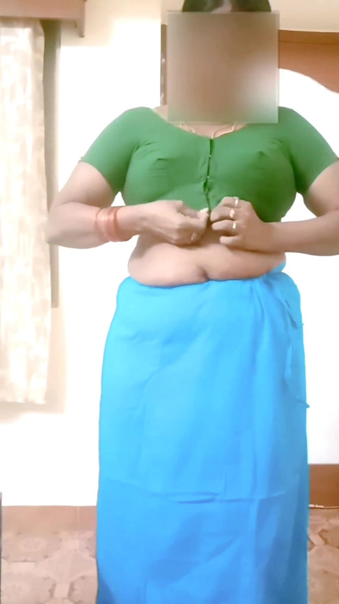 Desi Indian Tamil BBW Wife Nude Tease Big Boobs Ass Hairy Pussy Saree Wearing! Renuraj