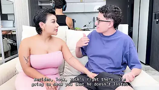 En İyi Arkadaşımın Büyük Üvey Annesiyle Video Oyunları Oynarken Sikiyorum - Naty Delgado