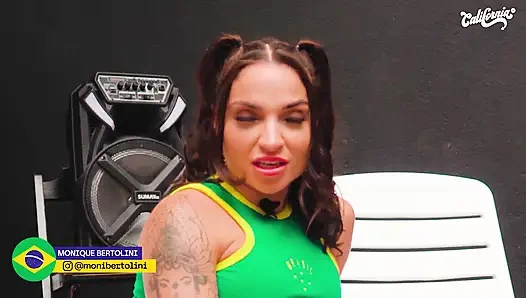 Heiße Asiatin Karol Kimeshi Mit Vollbusige MILF Monique