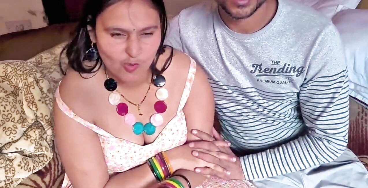 Beautiful Indian Babe Fuck and Suck Dick Cum Inside Vagina