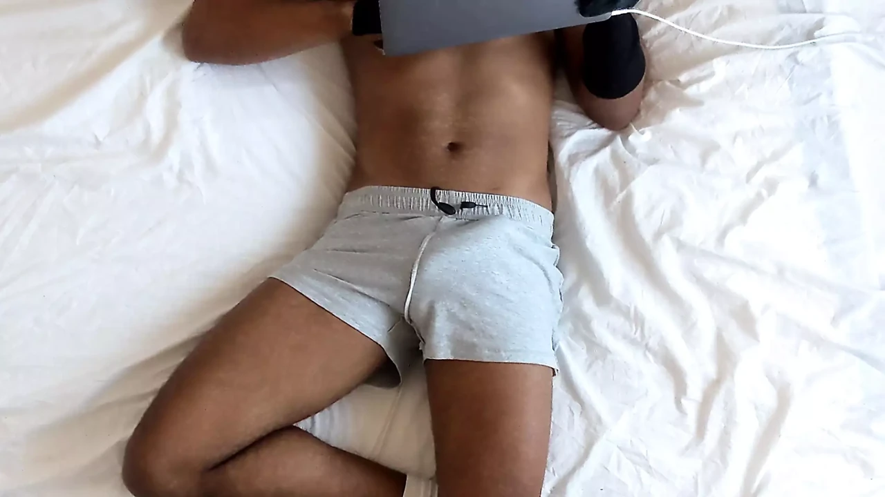 Big Bulge In Tight Gray Shorts Long Live Stream