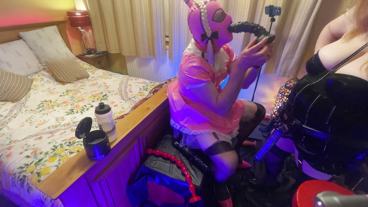 Jenna Fucks Big Bottomed Sissy Maid Tiffany Deep in the Ass... She's Such a Slut!