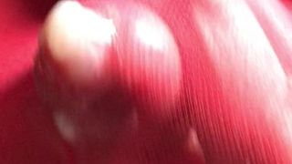 Cumming en medias rojas