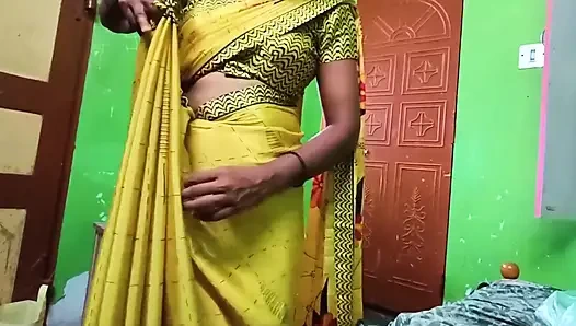 Ammu Showing Big Boobs and Changing the Saree