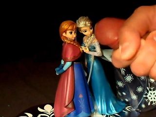 Frozen Anna Elsa statues.figures ejaculări