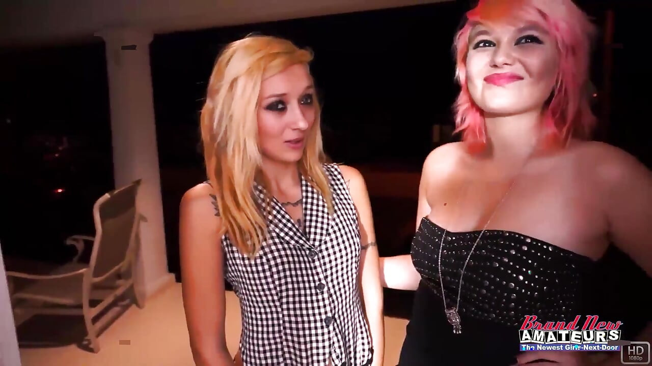 Jackie Trinity Hot Friends Inked Blonde Busty Shared Deepthroat Heat!