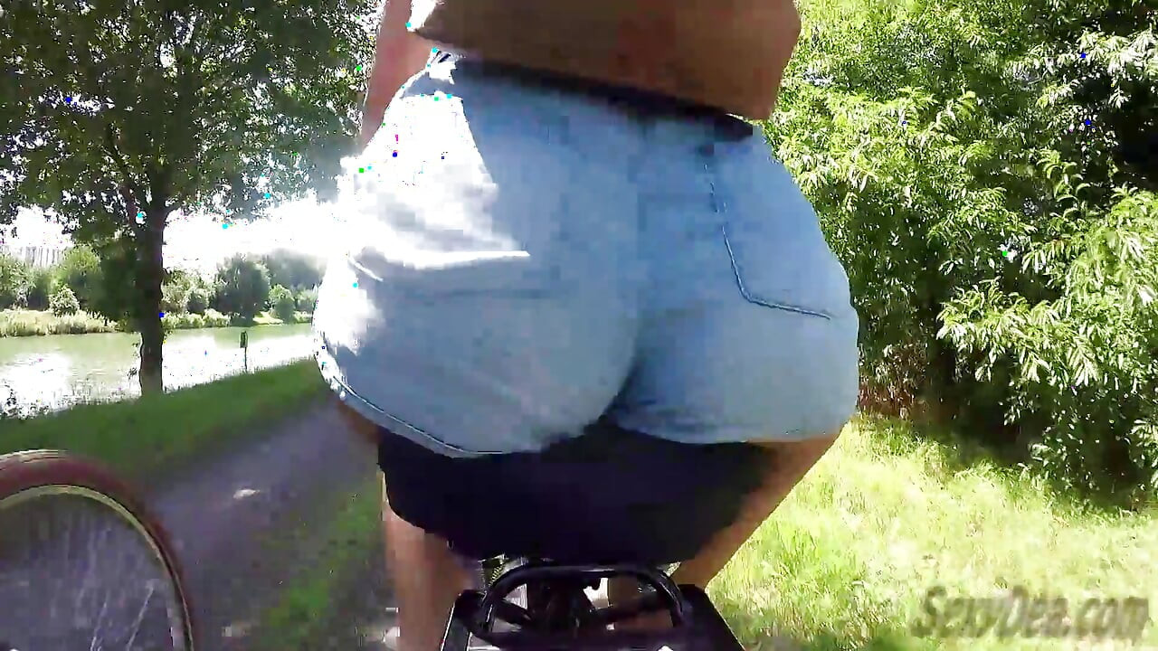 Sexydea Booty on Tour