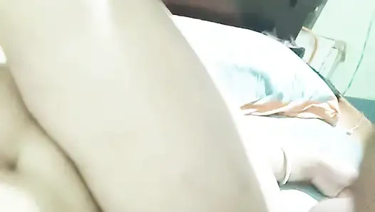 Soye huye bhabi ko choda