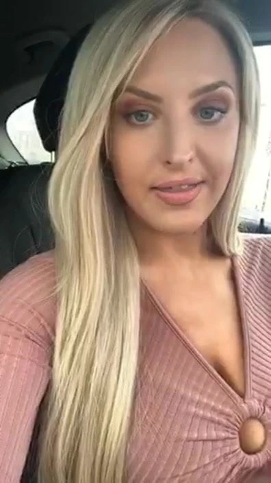 Emma Louise Jones Instagram live 27 11 2019