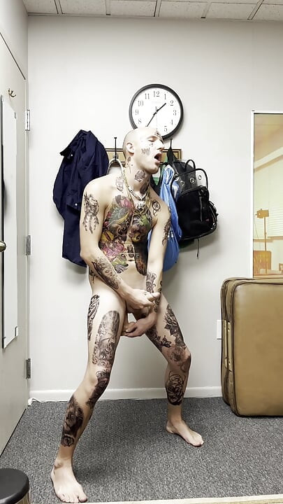 Face Tatted Twink Jerking While Dildo Fucked