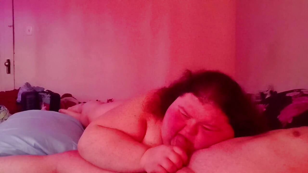 Butterfly Kisses Receives Deep Thrusting With Legs Wide Open After A Blowjob