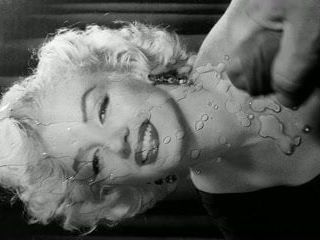 Marilyn m, - hołd