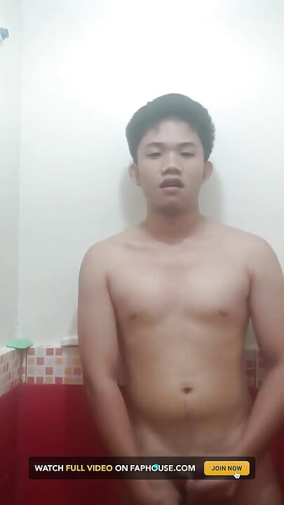 Horny Filipino Is Horny and Lets It Out