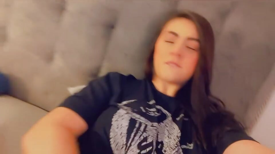 Tu veux jouer avec mes seins