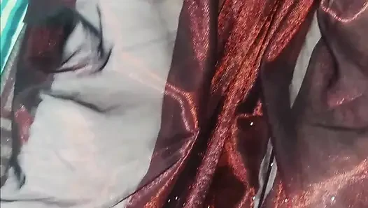 Bhabhi ki hard chudai kardi reel banane ke bahane me