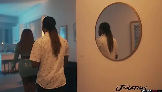 Девушки ночью