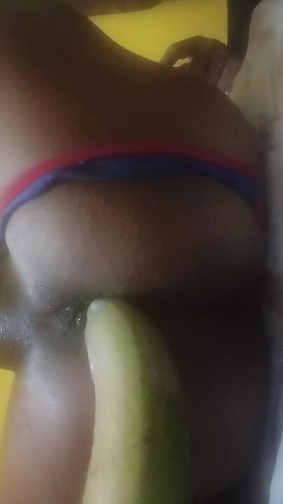 Yağmurlu gün. Hot Inside