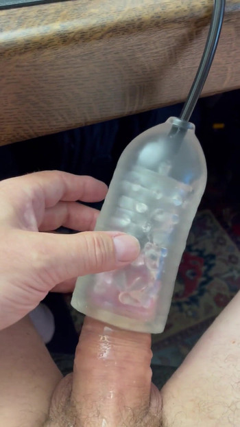 Kihagyhatatlan pillanat a "Sick-o-mat cumshot"-ból
