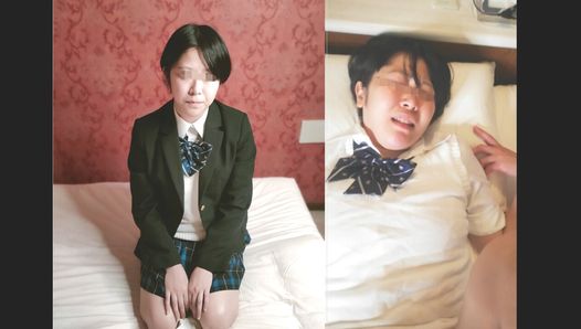 Virginidad real perdida - chica universitaria japonesa de 18 años creampied - pov