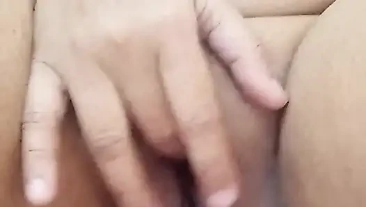 Curvy Wife Fingering