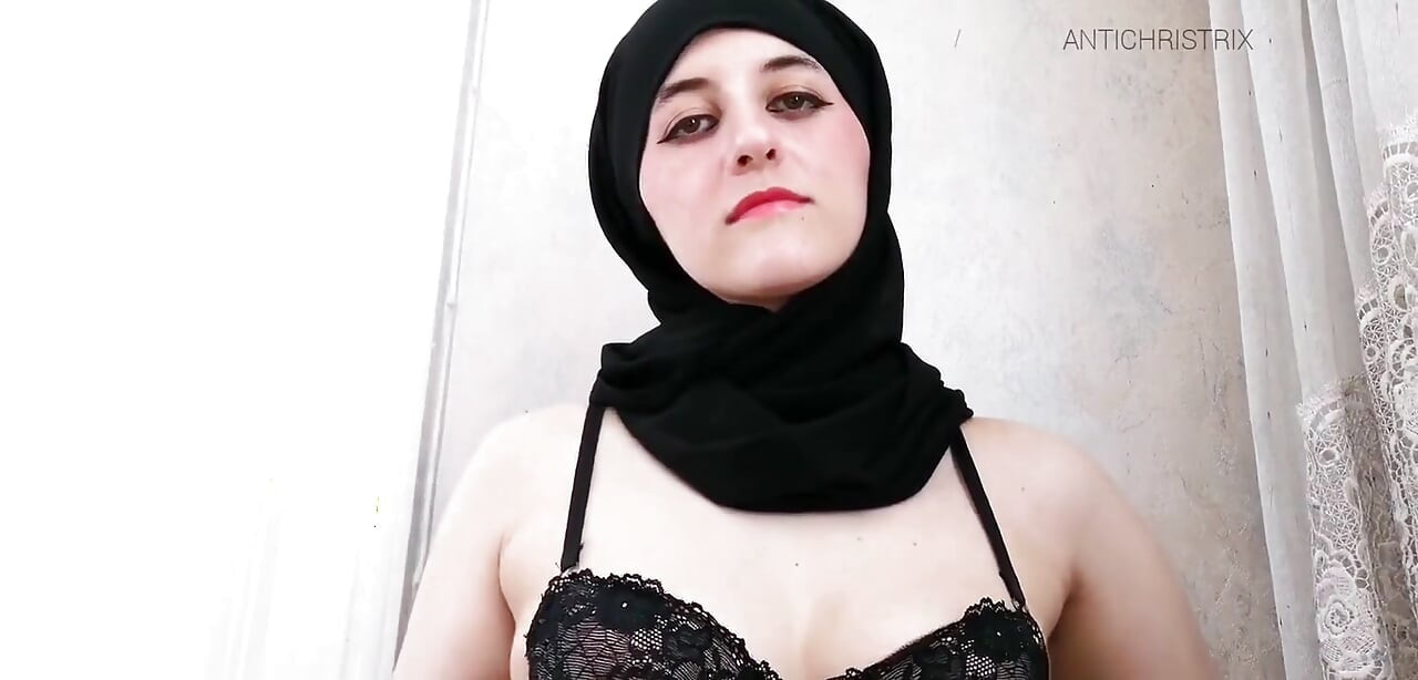 Domme in Hijab Teases You