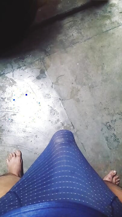 Water came out of the cock, punched inside the tights.