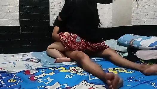 Ngentot sambil gaya duduk mahasiswa lena hukuman
