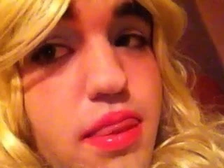Fuck my sissy mouth