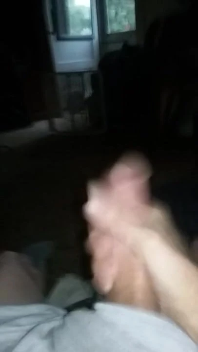 Haciendo que mi polla se corra!