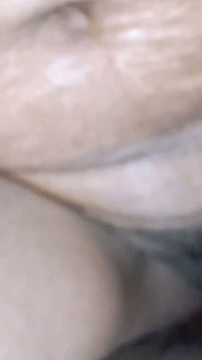 村のボーハビ 寝室で激しいセックス 超ヒットセックス動画 | Clip 1