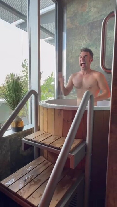 Sauna puis bain froid, bébé uuuh