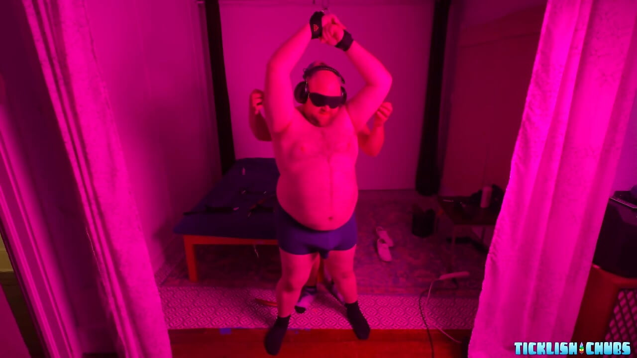 TicklishChubs Matt Ties Tommy Bearhama Up For A Sensual Blindfolded Tickle Session
