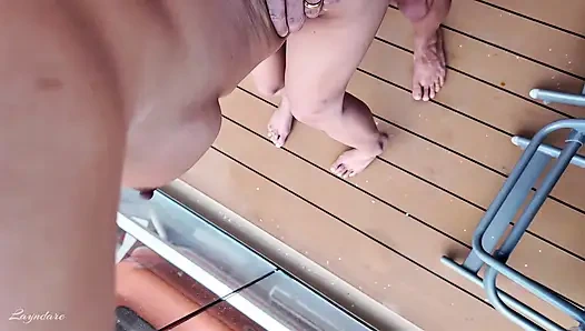 Memek istri asia dientot habis-habisan di balkon kapal pesiar