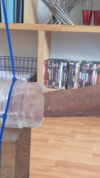 Fleshlight fuck #11 Vibrating cocksucker | Clip 1