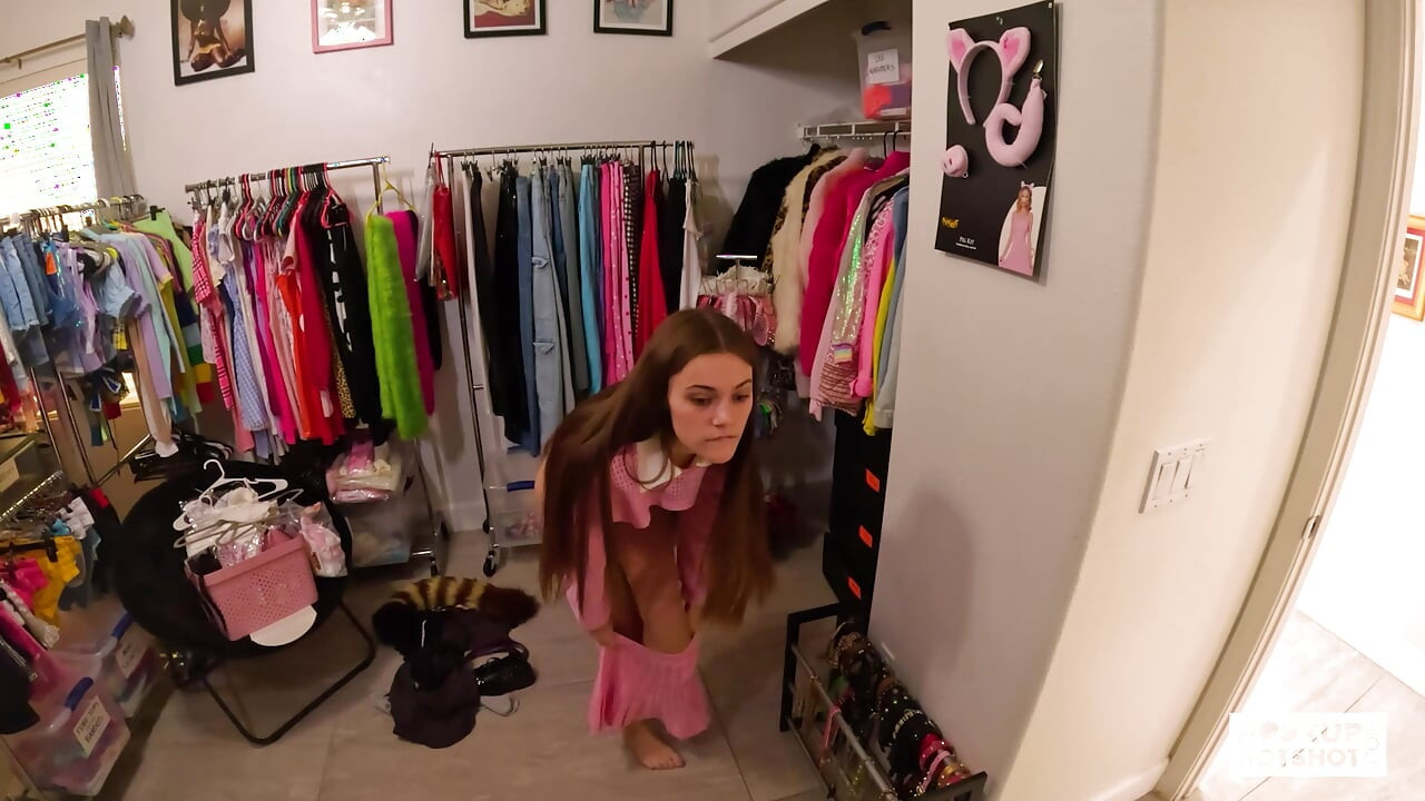 Utsuk pyari pie juniper ren ko nade ashlil ke hardkor seks ki lat hai!