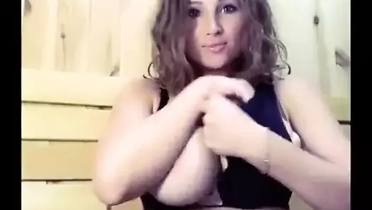 Shaking tits out