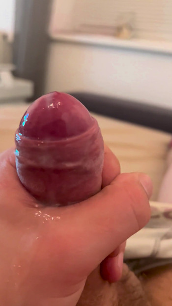 Odjednom sam morao svršiti