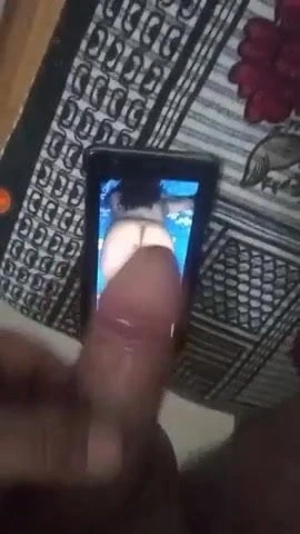 Sexy Aunty cum shot by request