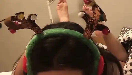 Komşumu doğum gününde emiyorum