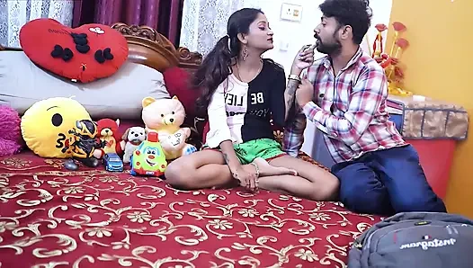 Student ko parhate parhate master ne chuchi daba kar pel diya