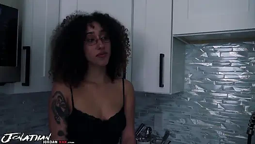 Трахни ее хорошо и жестко это то, что она обожает