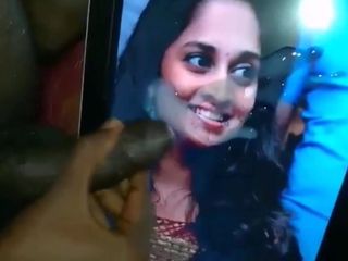 Prietena mea ejaculează pe Shalini Ajith